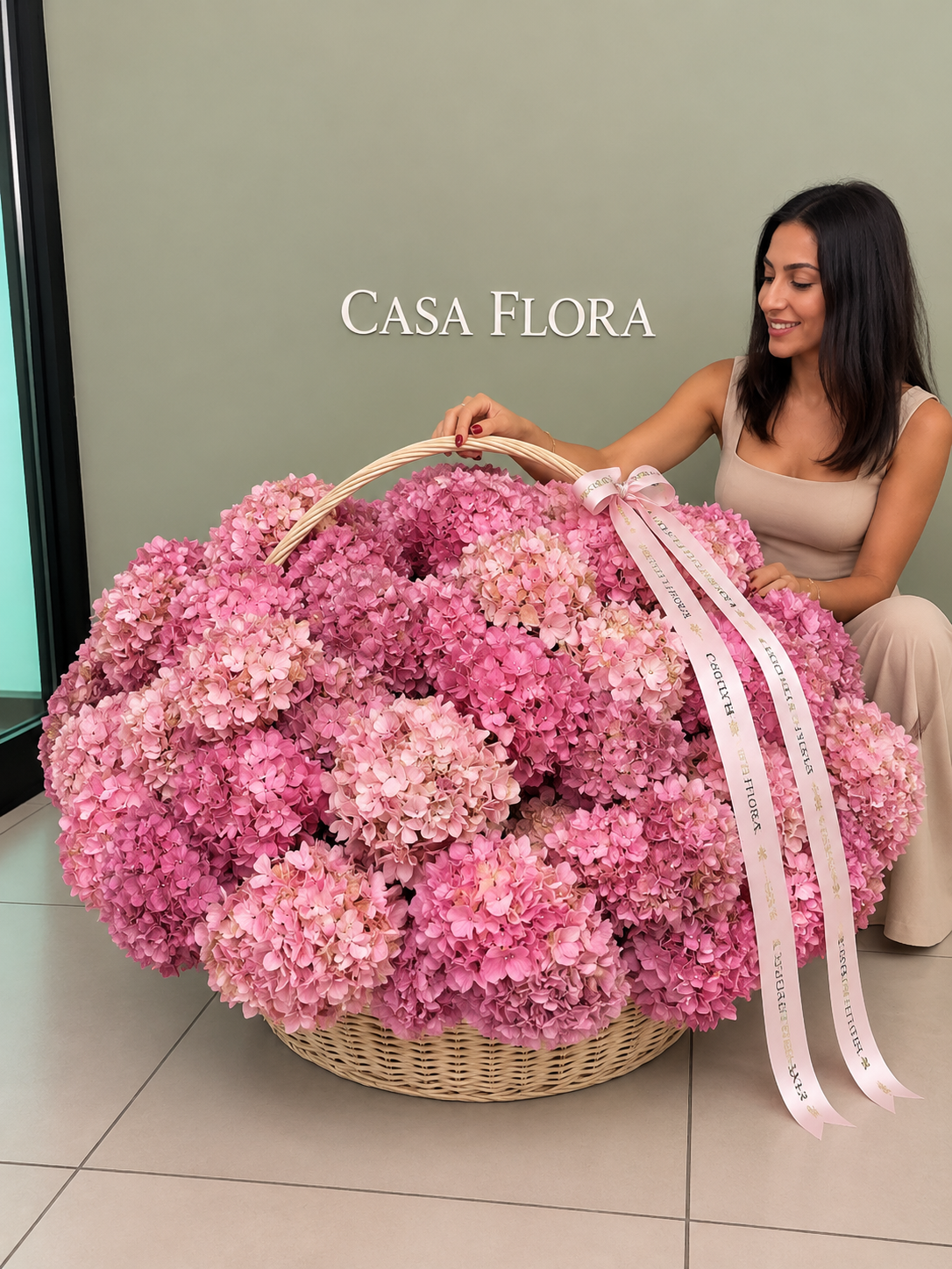 60 Premium Pink Hydrangeas – Grand Luxury Basket
