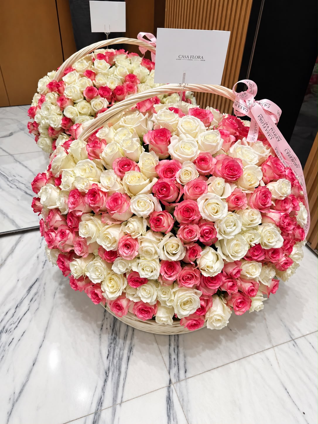 Blush & Ivory Grande Basket – 250 Roses