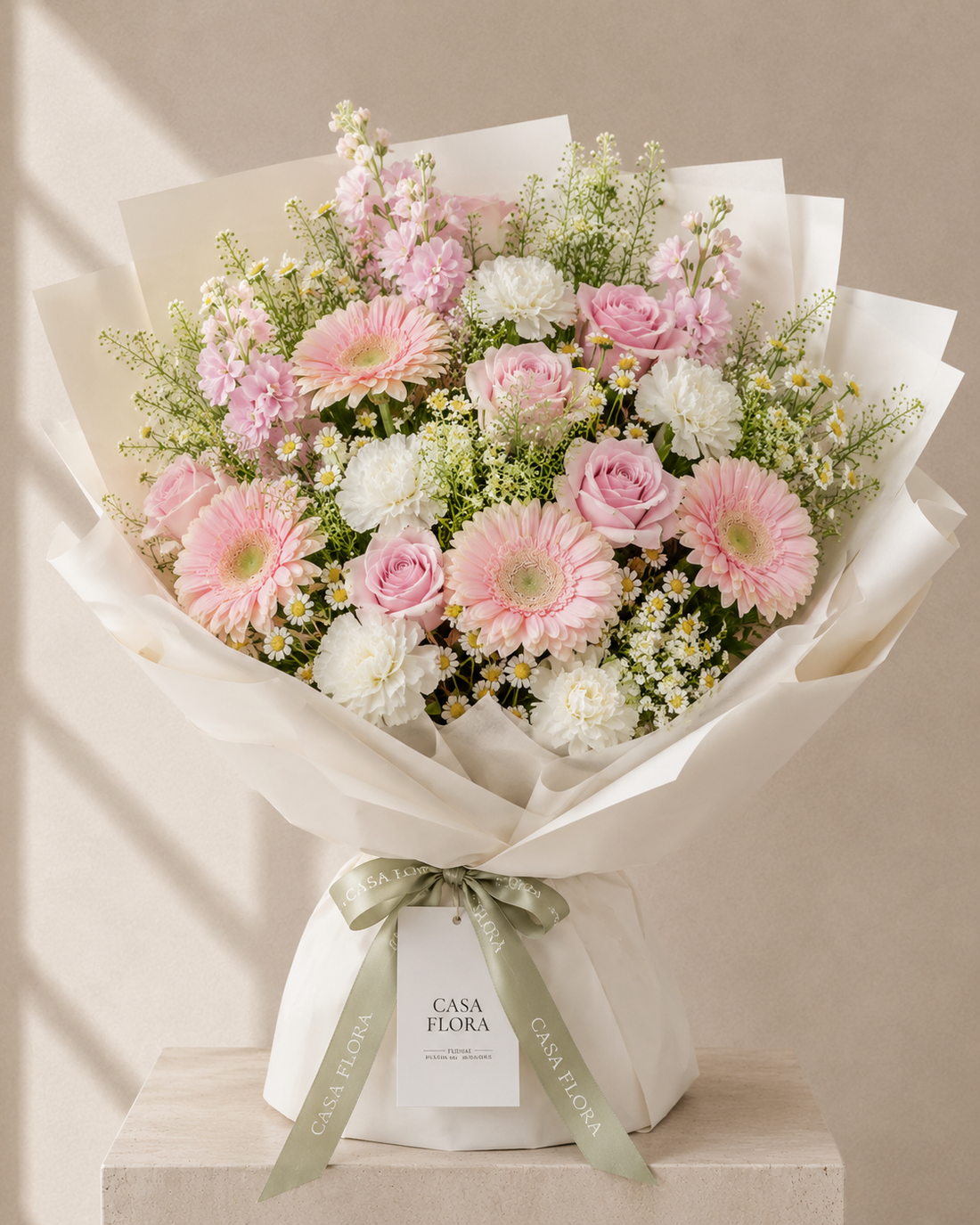 CHLOE IN A BOUQUET
