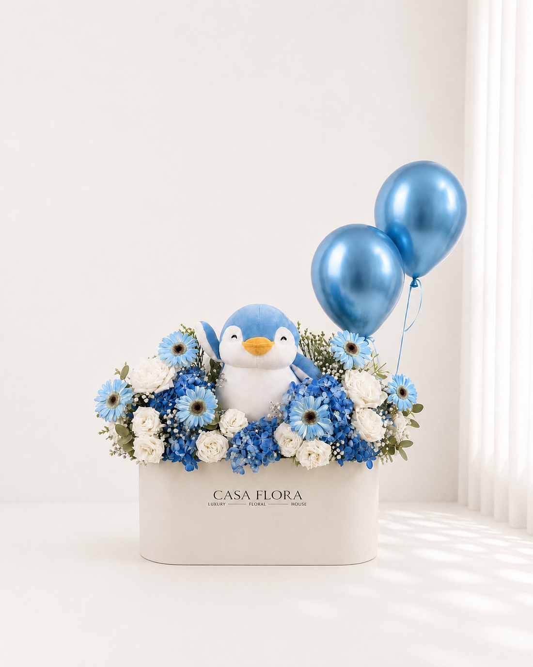 The Little Penguin Welcome 🐧🩵 XL Box